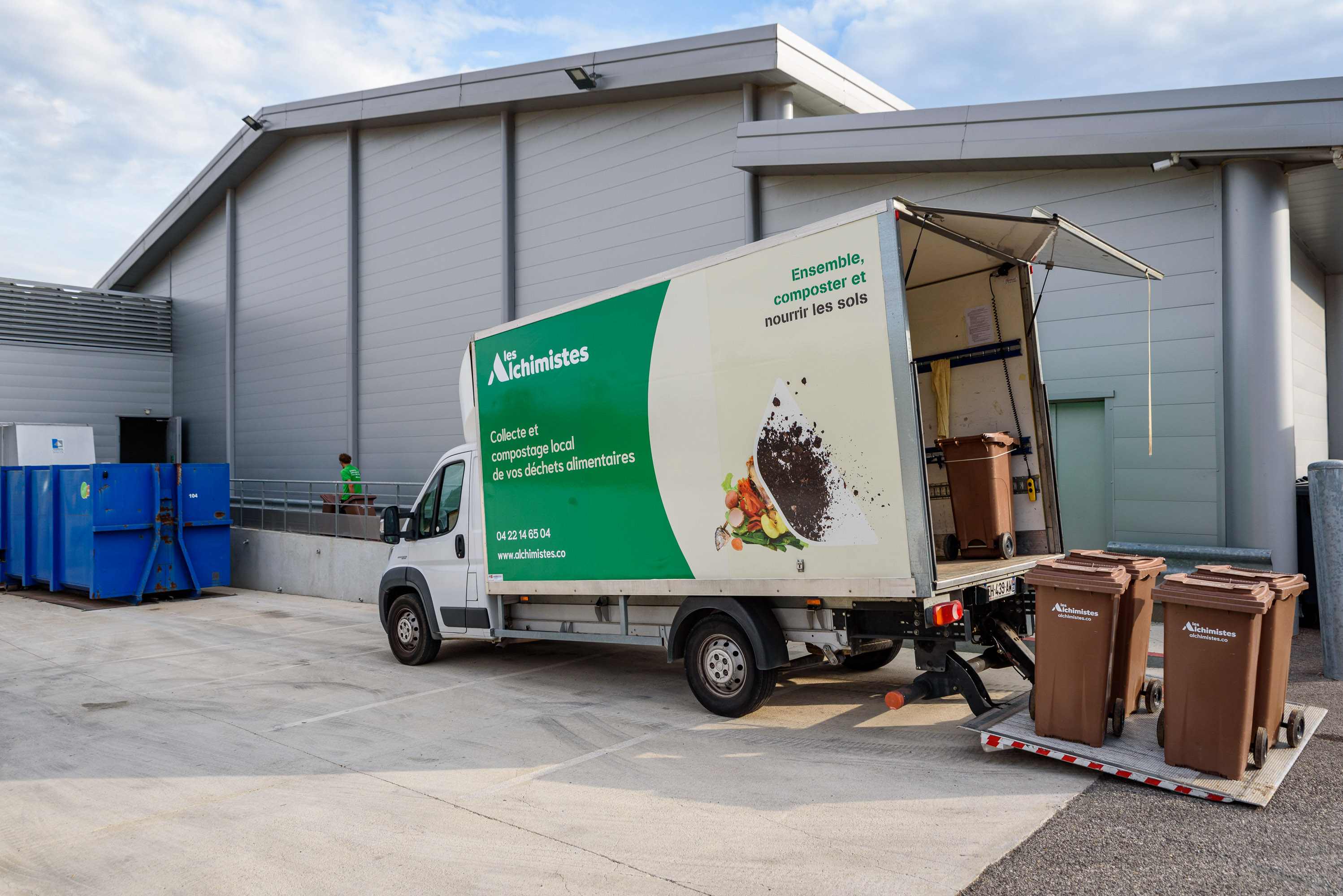 Camion collecte déchets alimentaires Les Alchimistes